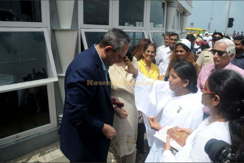 Mumbai Police Commissioner Rakesh Maria celebrates Raksha Bandhan with Brahma Kumaris 