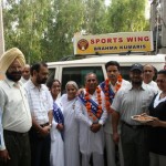 Hoshiarpur.Padamshree Prem Chand Degra, Mr Universe with the Campaign Members