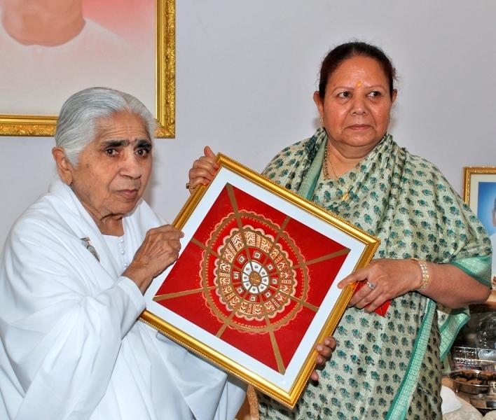 Governor of HP Urmila Singh Visits Brahma Kumaris Headquarters