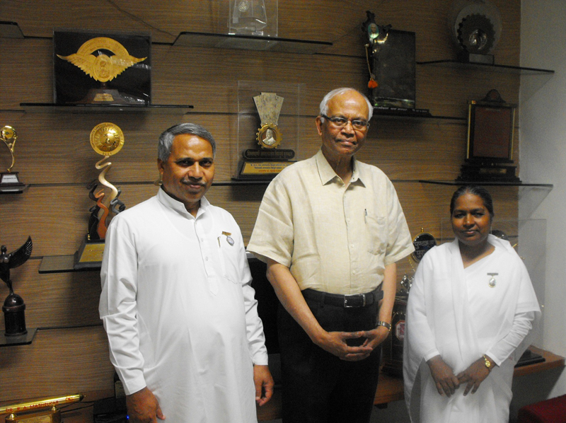Brahmakumaris Meeting Senior Scientist Dr. Raghunath Mashalkar At Pune