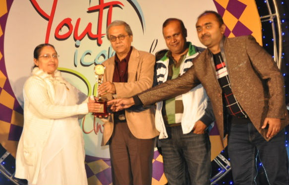 B.K.Anu Didi of Dhanbad Receives 'Youth Icon Award' for Teaching Excellence