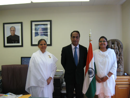 Sisters Gita and Sujata at San Francisco to tie Rakhi Mr. N. Parthasarthi